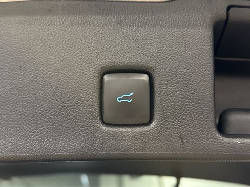 Used 2024 Ford Escape Platinum AWD/4WD image 49