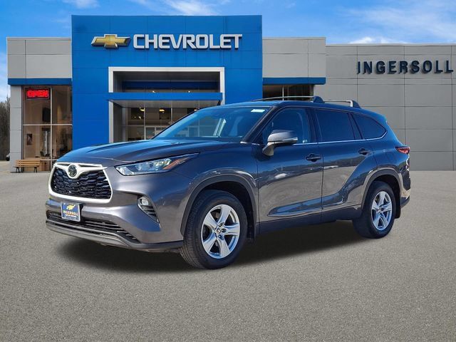 Used 2020 Toyota Highlander LE AWD/4WD image 31