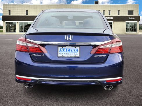 Used 2016 Honda Accord Sport image 4