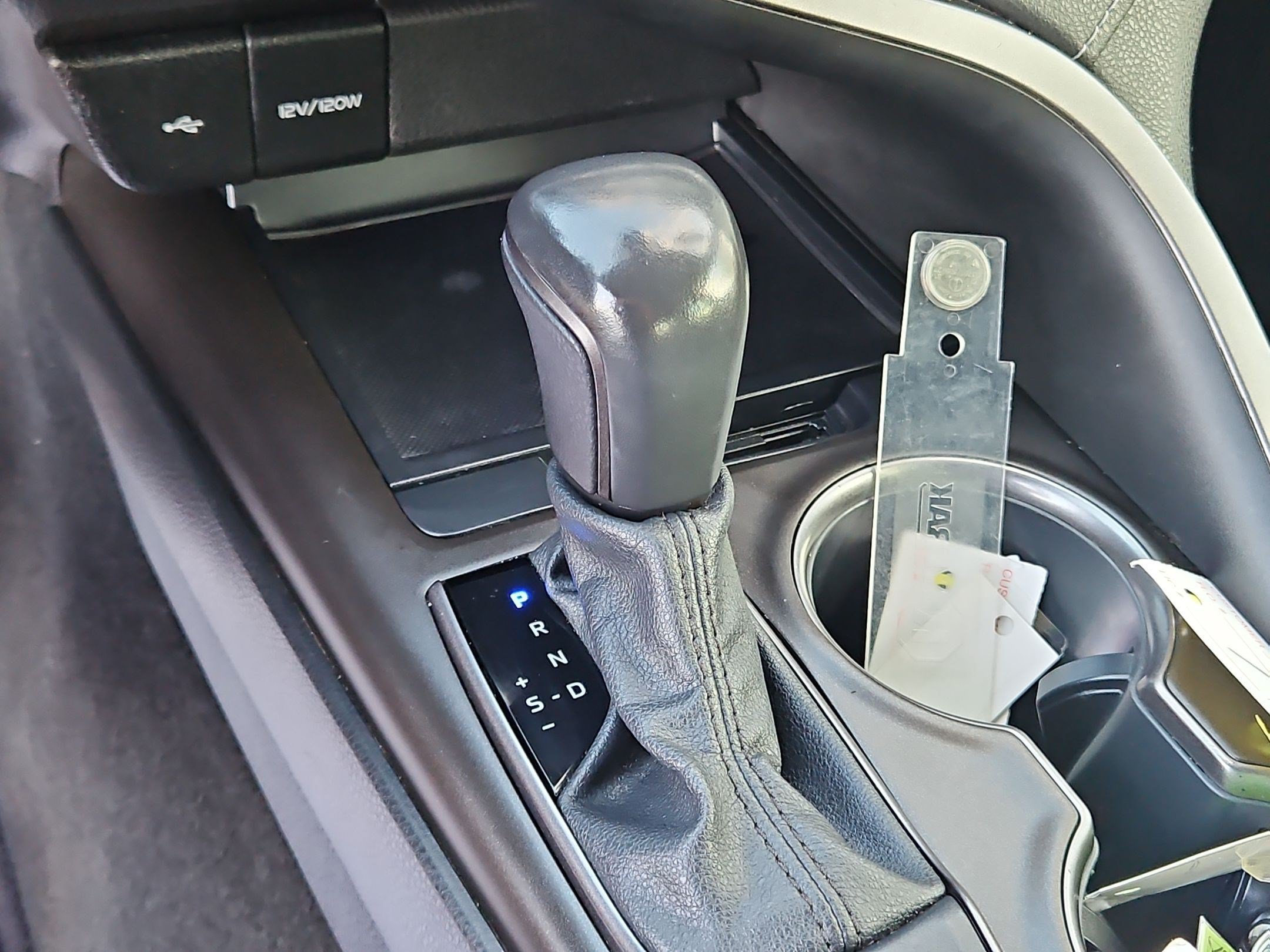 Used 2021 Toyota Camry SE FWD image 22
