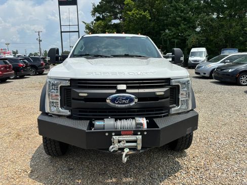 Used 2019 Ford F550 4x4 Regular Cab Super Duty image 8
