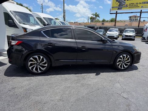 Used 2017 Acura ILX FWD image 6