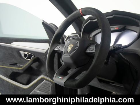 Used 2024 Lamborghini Urus Performante AWD/4WD image 30