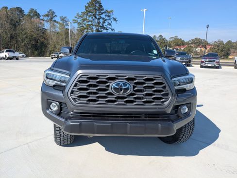 Certified 2022 Toyota Tacoma TRD Off-Road image 2