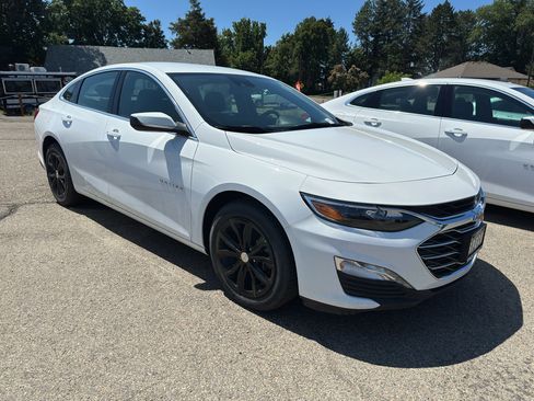 Used 2024 Chevrolet Malibu LT FWD image 23