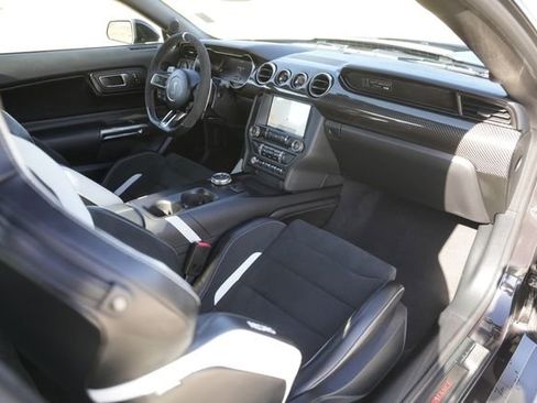 Used 2022 Ford Mustang Shelby GT500 w/ Technology Package image 13
