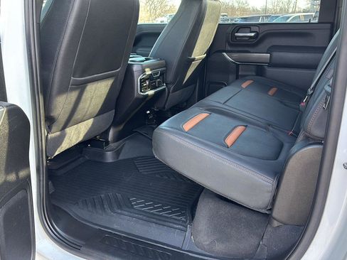 Used 2023 GMC Sierra 2500 AT4 w/ AT4 Premium Plus Package image 19