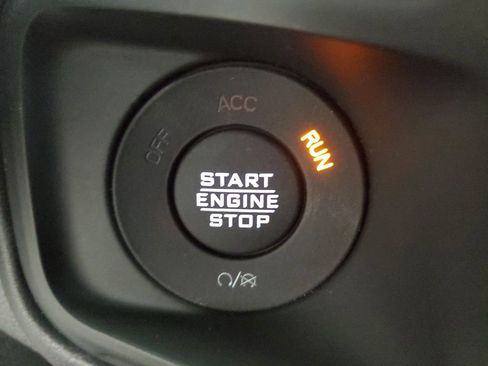 New 2025 Jeep Gladiator Sport image 20