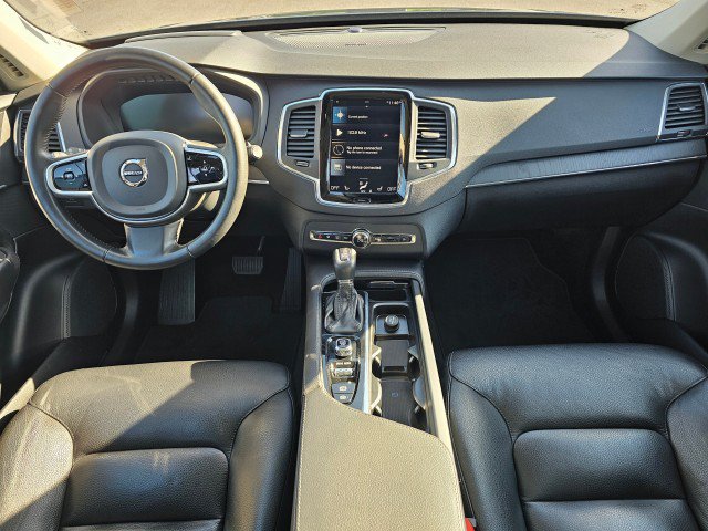 Used 2020 Volvo XC90 T5 Momentum AWD/4WD image 25