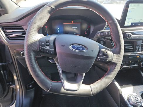 Used 2025 Ford Escape ST-Line image 17