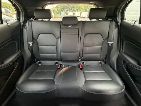 Used 2020 Mercedes-Benz GLA 250 4MATIC image 15