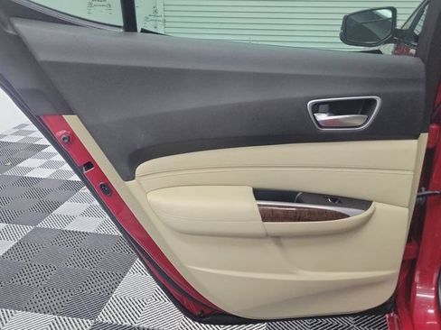 Used 2018 Acura TLX FWD image 17