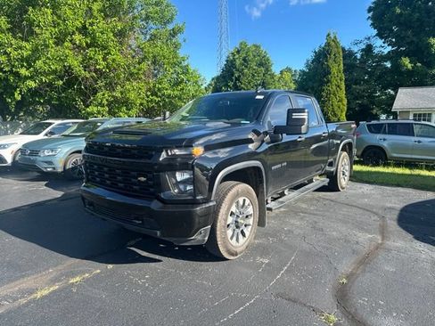 Used 2022 Chevrolet Silverado 2500 Custom AWD/4WD image 3