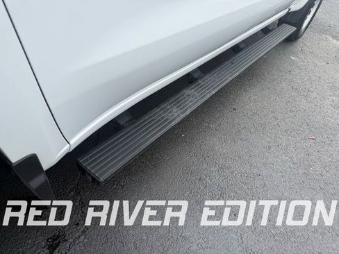 Used 2025 Chevrolet Silverado 1500 W/T w/ WT Value Package image 10