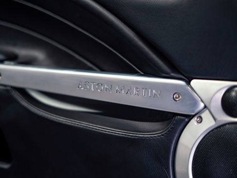 Used 2003 Aston Martin Vanquish RWD image 35