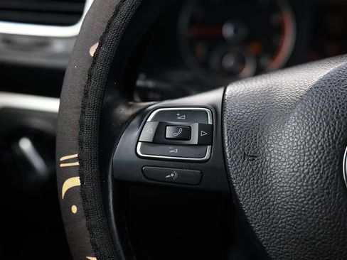Used 2012 Volkswagen Eos Komfort FWD image 38