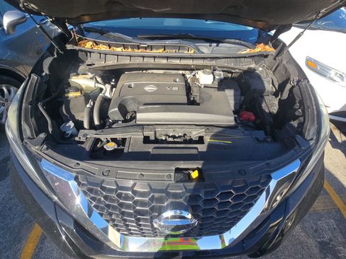 Used 2019 Nissan Murano S image 18