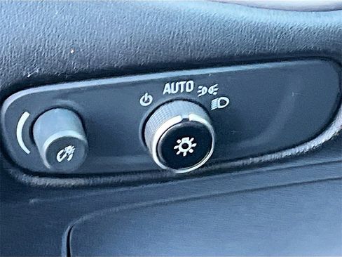 Used 2023 Chevrolet Malibu LT image 10