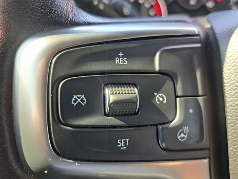 Used 2021 Chevrolet Silverado 1500 LT w/ Convenience Package II image 16