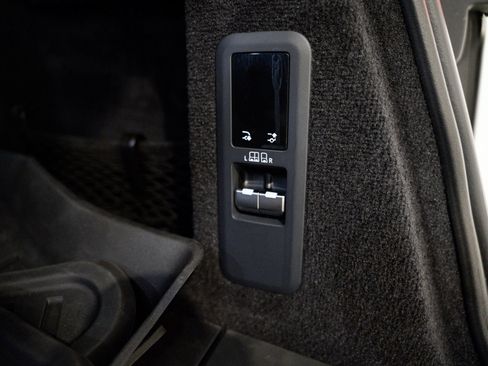 Used 2025 Land Rover Range Rover Sport Dynamic SE image 58