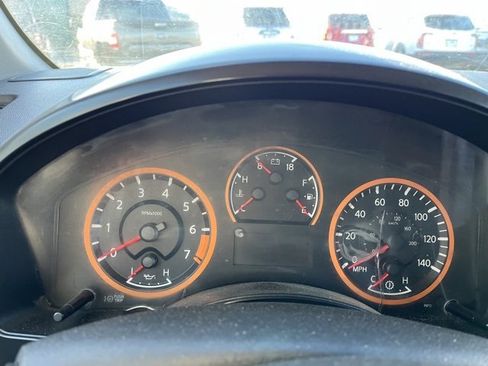 Used 2015 Nissan Titan S image 33