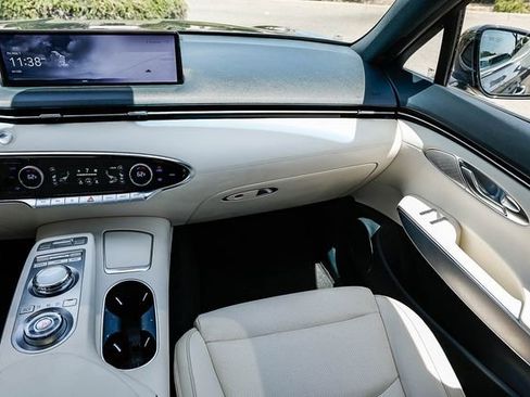 Used 2023 Genesis Electrified GV70 AWD/4WD image 18