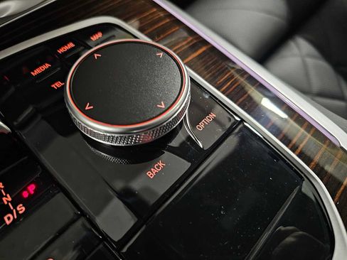 New 2026 BMW X5 xDrive40i w/ M Sport Package image 26