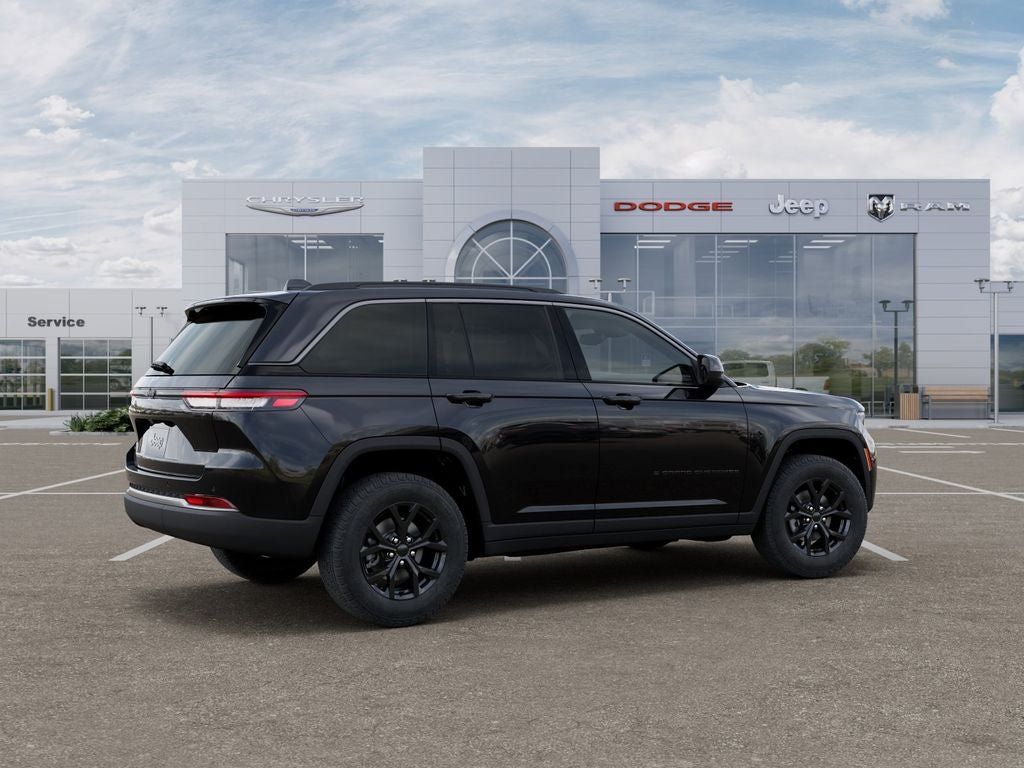 New 2026 Jeep Grand Cherokee Altitude AWD/4WD image 4