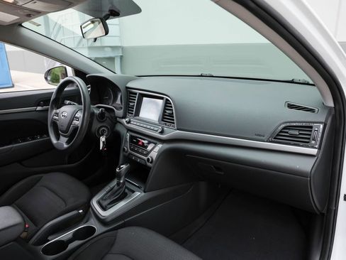 Used 2018 Hyundai Elantra SEL FWD image 17