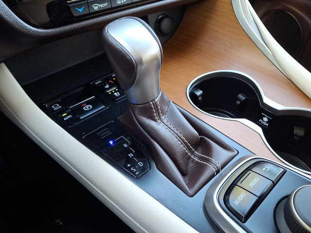 Used 2019 Lexus RX 350 AWD w/ Premium Package image 16