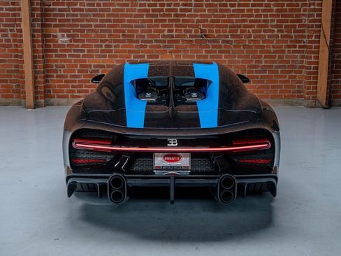 Used 2023 Bugatti Chiron Super Sport image 6