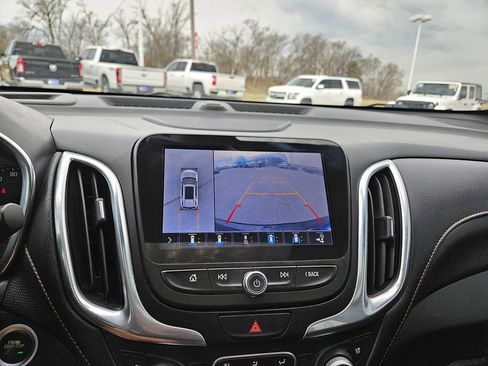 Used 2020 Chevrolet Equinox Premier image 14