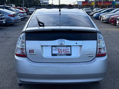 Used 2007 Toyota Prius Touring FWD image 3