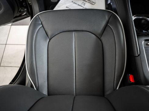 New 2026 Chrysler Pacifica Limited image 27