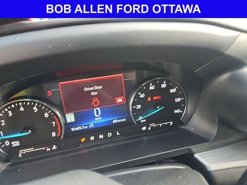 Used 2024 Ford Explorer XLT w/ Equipment Group 202A AWD/4WD image 17