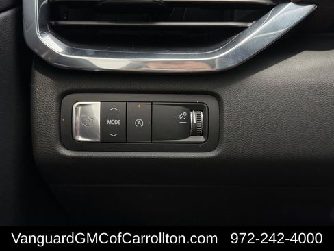 New 2026 GMC Acadia Denali w/ Super Cruise Package FWD image 22