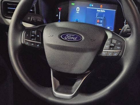 New 2025 Ford Maverick XLT w/ XLT Luxury Package FWD image 29