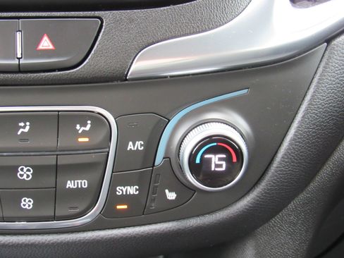 Used 2022 Chevrolet Equinox LT image 22