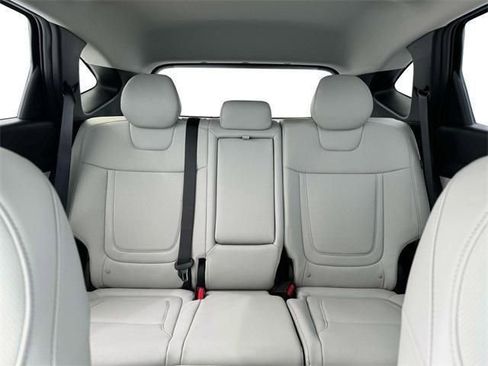 Used 2025 Hyundai Tucson SEL FWD image 18