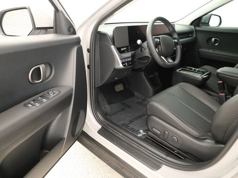 Used 2025 Hyundai Ioniq 5 SEL RWD image 14