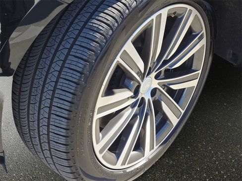 Certified 2024 Land Rover Range Rover Long Wheelbase Autobiography image 34