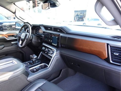 Used 2022 GMC Sierra 1500 Denali image 37