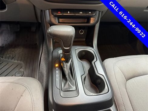 Used 2020 GMC Canyon 4x4 Extended Cab w/ Convenience Package image 16