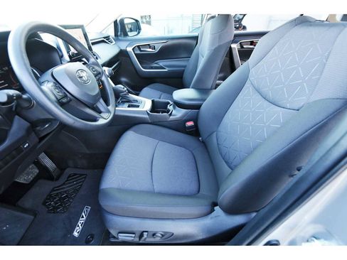 Used 2025 Toyota RAV4 XLE image 11