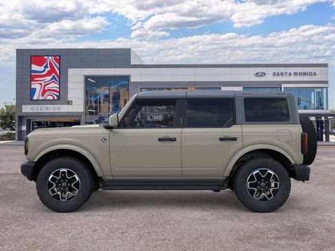 New 2026 Ford Bronco Outer Banks AWD/4WD image 3