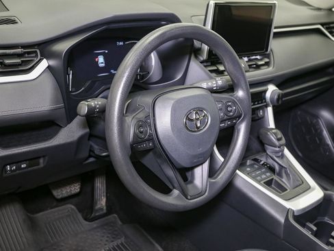 Used 2024 Toyota RAV4 LE AWD/4WD image 21
