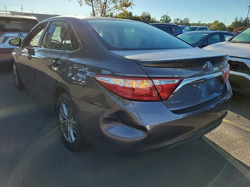 Used 2016 Toyota Camry SE FWD image 4