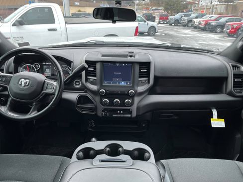 Used 2024 RAM 2500 Tradesman w/ Chrome Appearance Group image 15