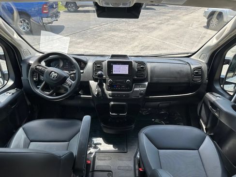Used 2015 Toyota Tacoma 4x4 Double Cab w/ SR Package image 18
