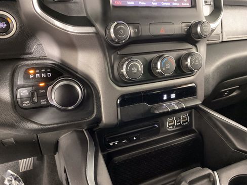Used 2019 RAM 1500 Big Horn AWD/4WD image 35
